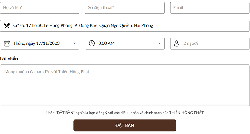 đặt bàn trên website